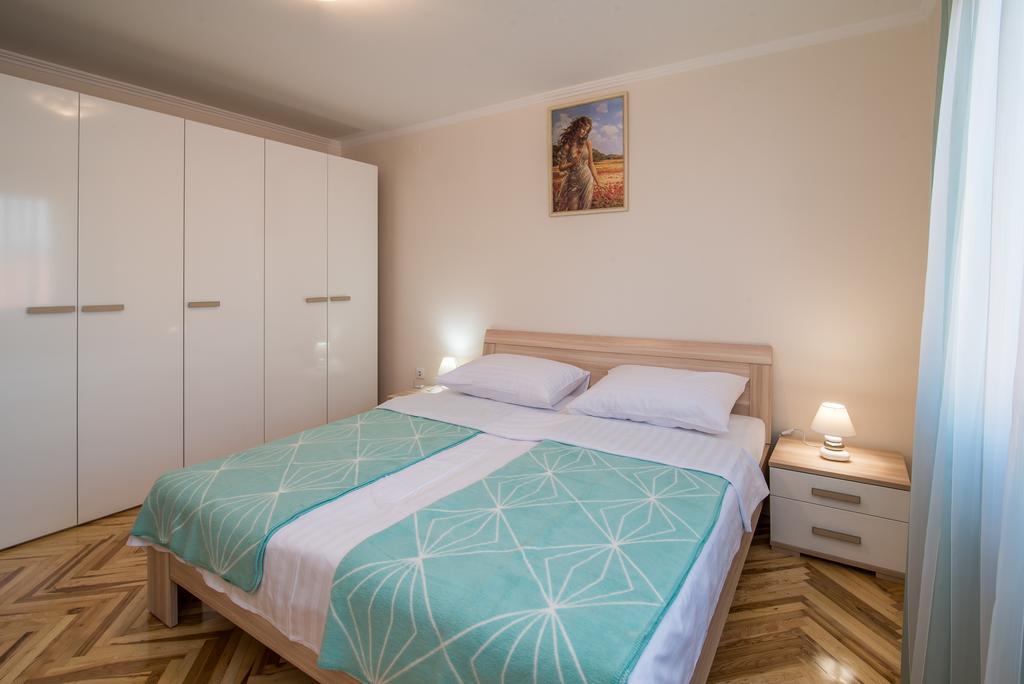 Apartman Slavko Krk Town Exterior foto
